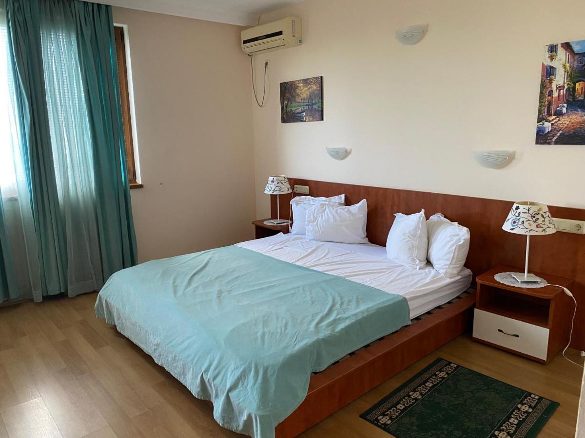 Guest House Golden Flake 4Km From Bolata Beach Bŭlgarevo Exterior foto