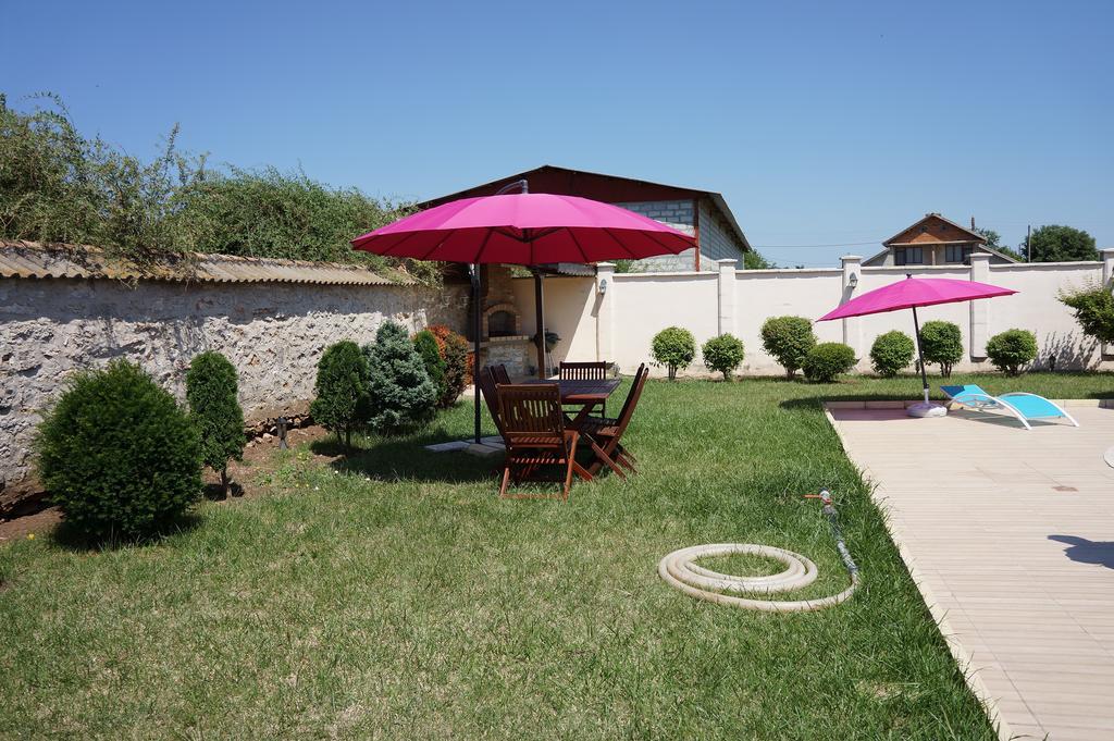 Guest House Golden Flake 4Km From Bolata Beach Bŭlgarevo Exterior foto