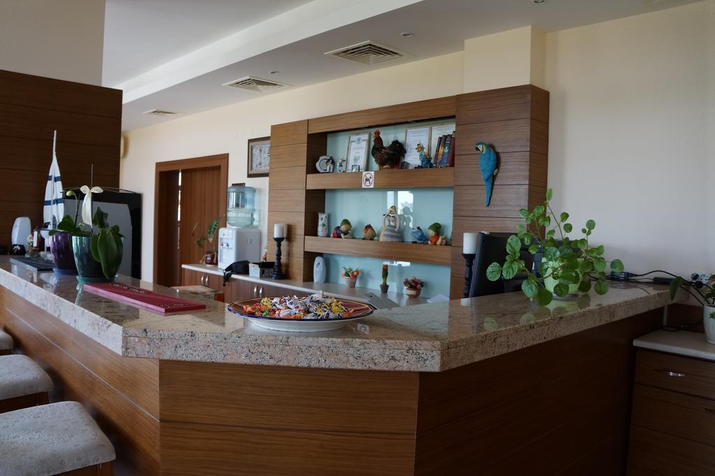 Guest House Golden Flake 4Km From Bolata Beach Bŭlgarevo Exterior foto